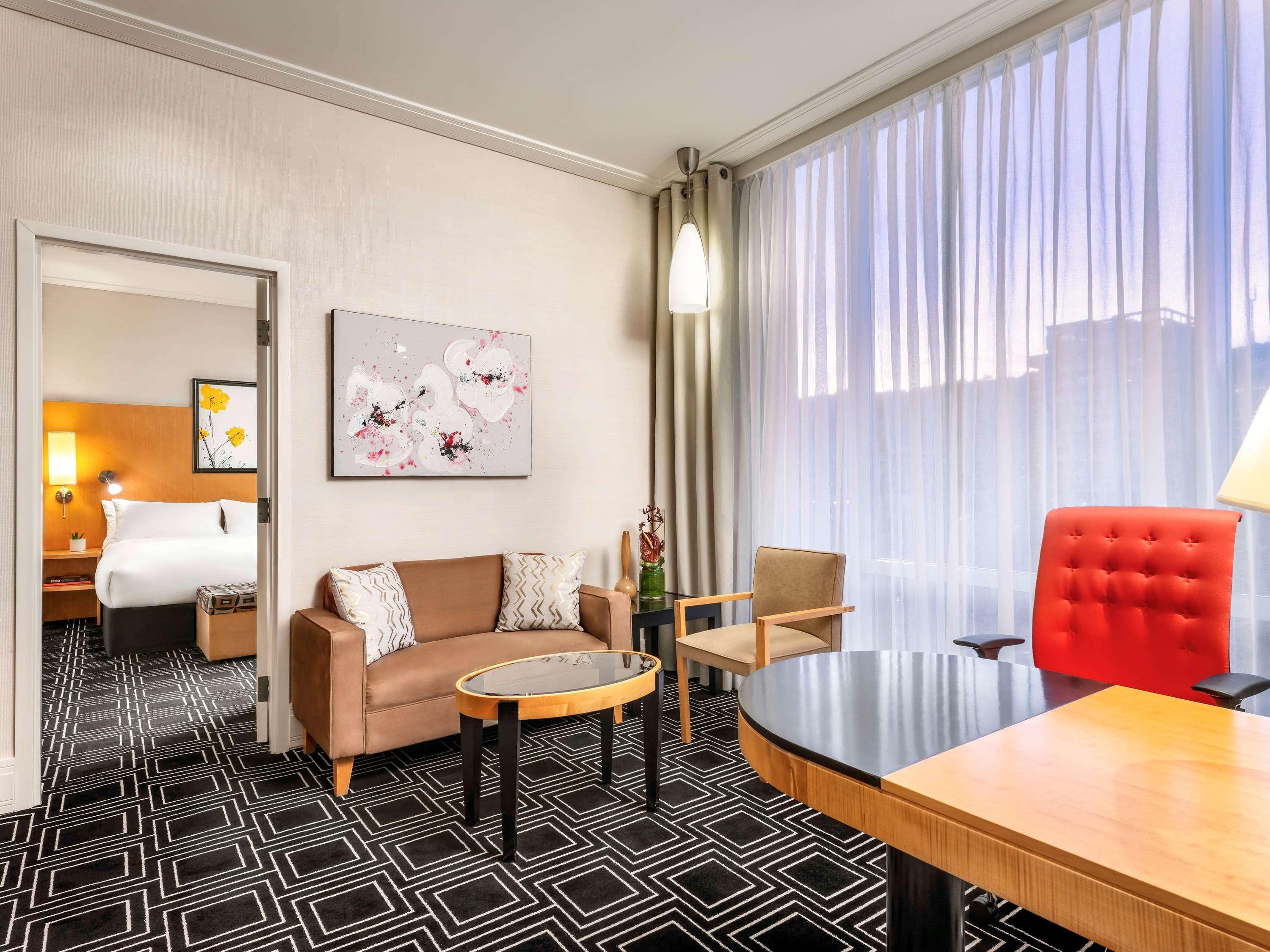 Hotel Sofitel Montreal Golden Mile Esterno foto