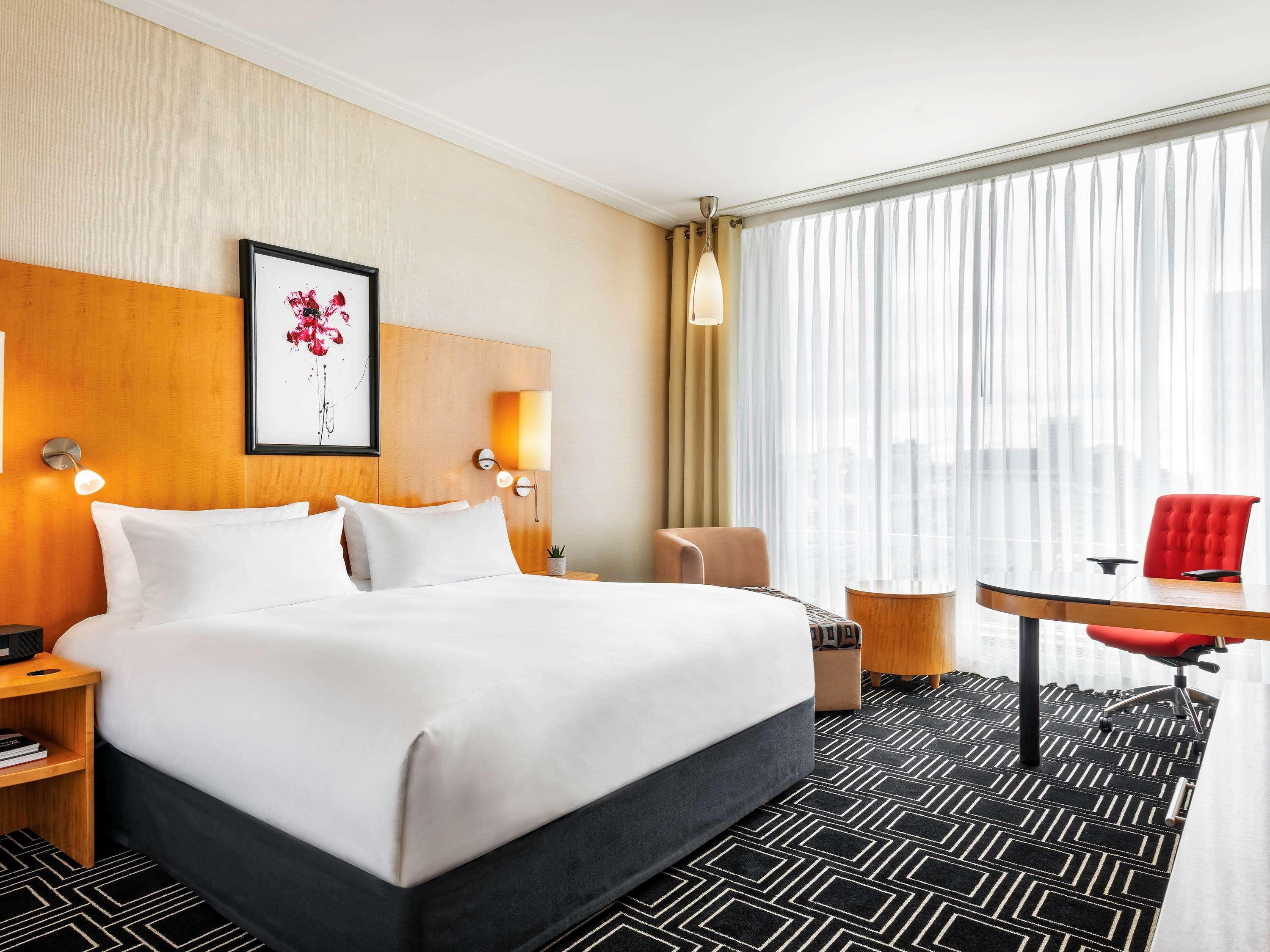 Hotel Sofitel Montreal Golden Mile Esterno foto