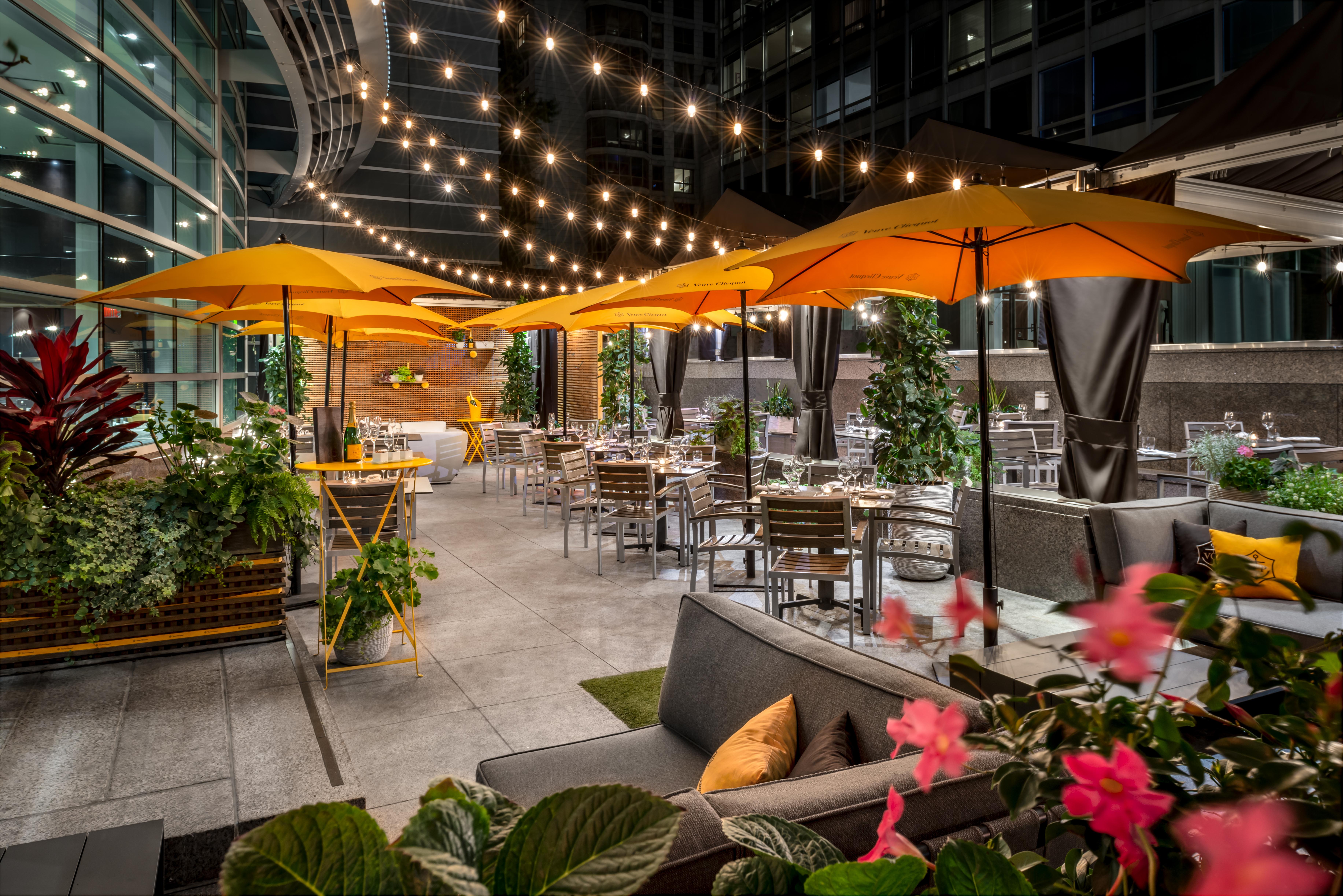 Hotel Sofitel Montreal Golden Mile Esterno foto