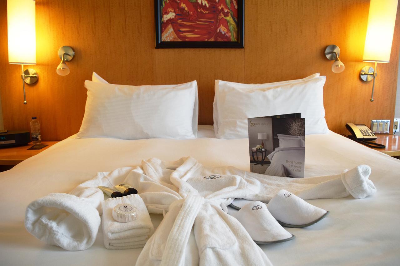 Hotel Sofitel Montreal Golden Mile Esterno foto